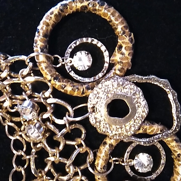 Nwt Faux Snakeskin & Gold Necklace Set - Picture 7 of 12